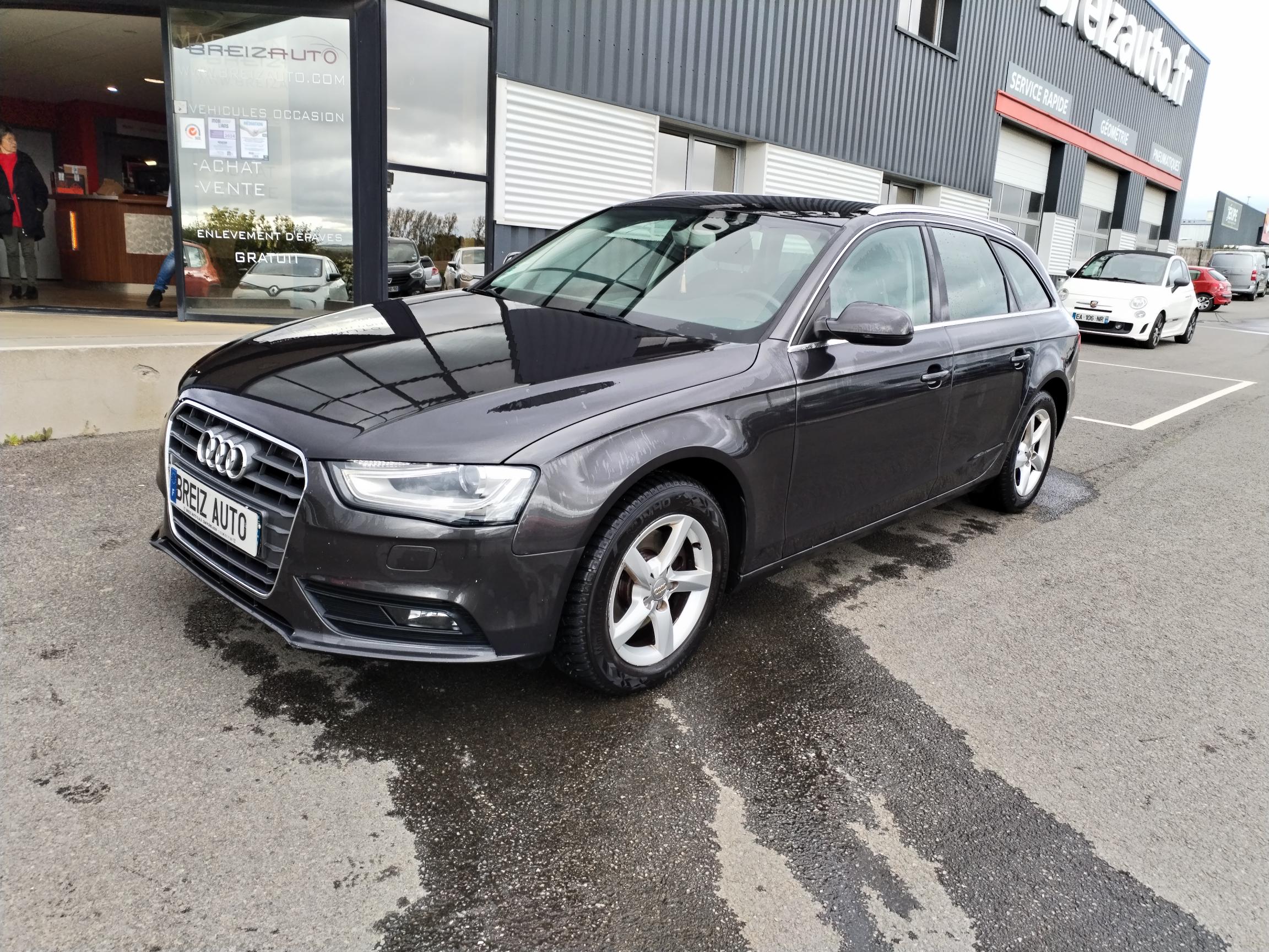 AUDI            A4